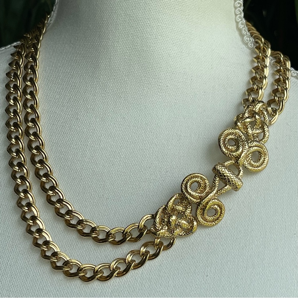 Vintage | Unsigned Statement Gold Tone Spiral Double-Strand 18" Necklace